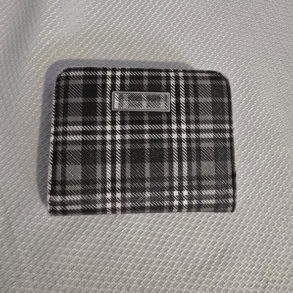 Handbags - 🟢 30% Off Mondays- Plaid Wallet